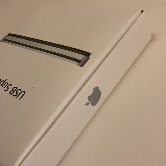 Brand New! Apple USB SuperDrive - Picture 6 of 10